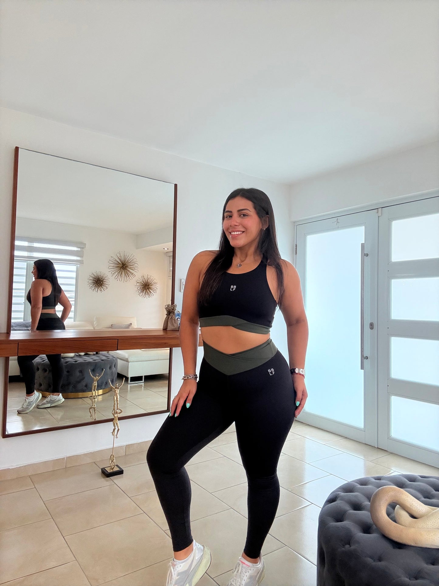 Contour Black Set