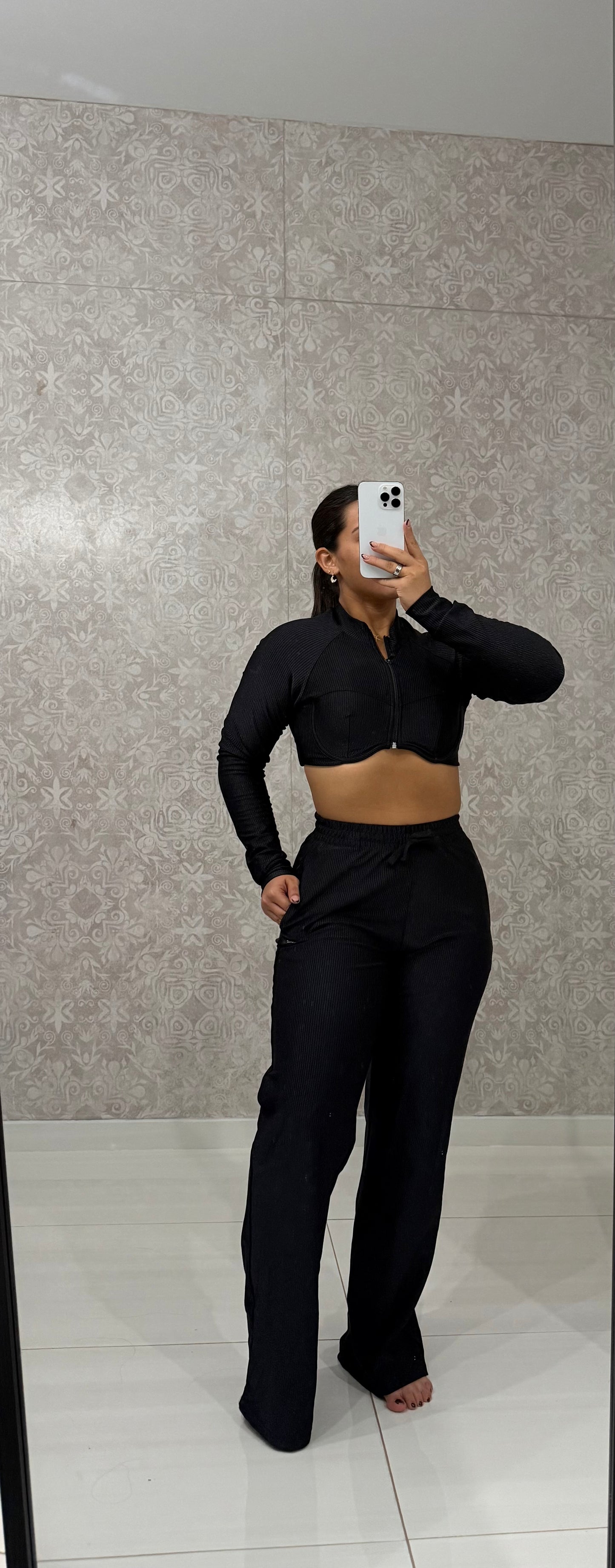 3 Piece Set – Sports Bra, Jacket & Pants